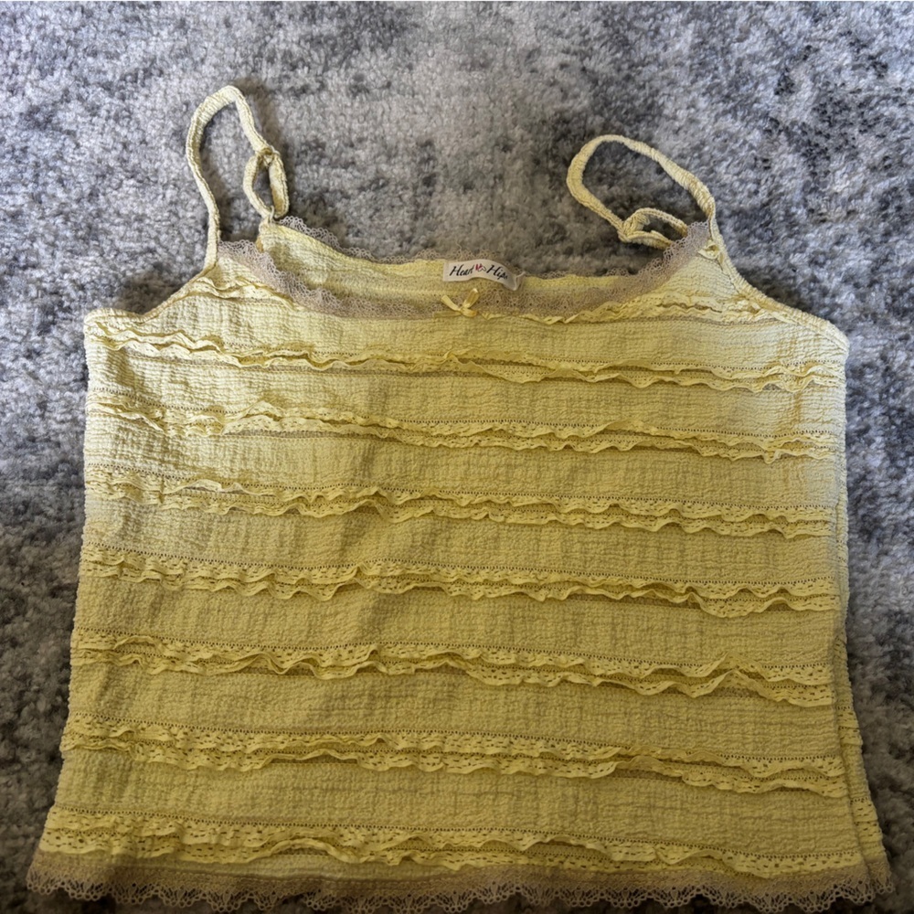 NWOT Heart & Hips Yellow Lace Trim Tank Top Size Medium